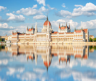 Тур в Будапешт с пешеходной экскурсией - Vienna, Австрія