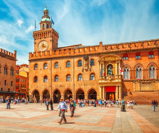 Классическая пешеходная экскурсия по Болонье - Bologna, Italy