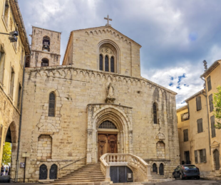 Прованс: святые места и религиозные достопримечательности - Provence-Alpes-Cote D'azur, Франція